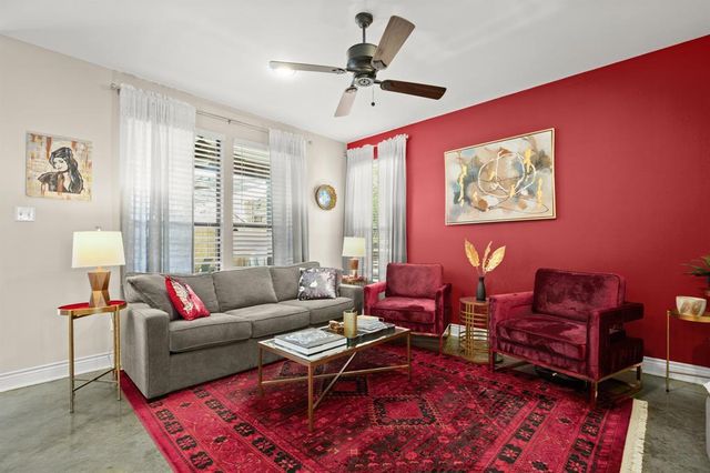 1318 Newning Ave C, Austin, TX 78704
