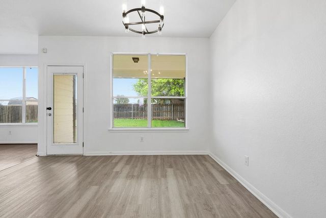 2003 Cockrill CV, Hutto, TX 78634