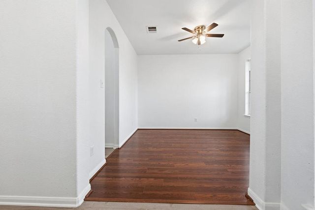 2003 Cockrill CV, Hutto, TX 78634