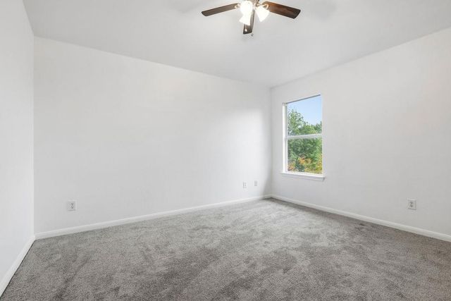 2003 Cockrill CV, Hutto, TX 78634