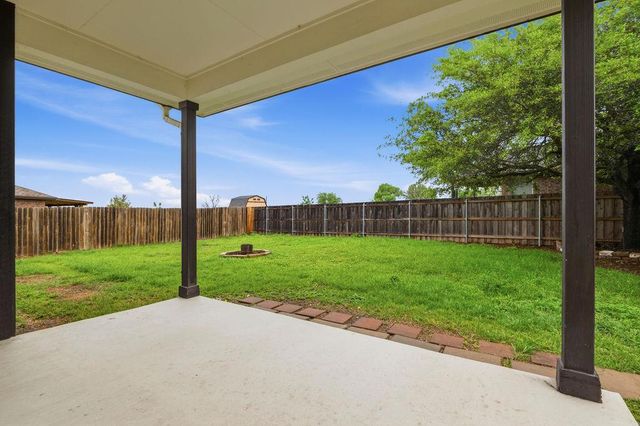 2003 Cockrill CV, Hutto, TX 78634