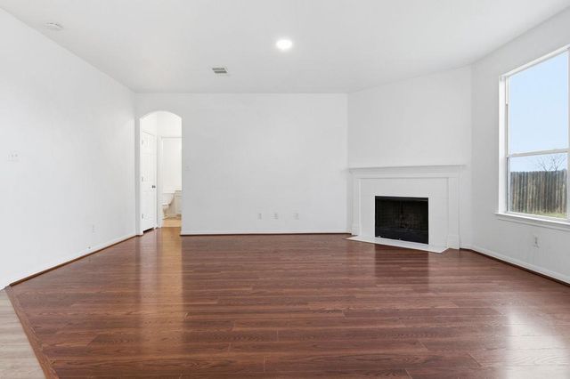 2003 Cockrill CV, Hutto, TX 78634