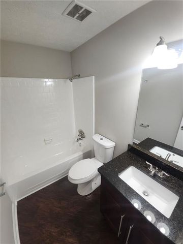 2337 Pebble Rock E, Decatur, GA 30035