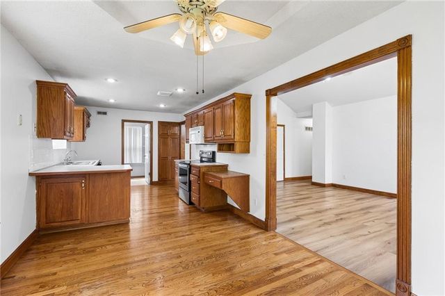 10947 N Wallace Avenue, Kansas City, MO 64157