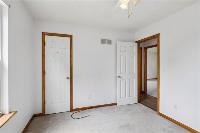 10947 N Wallace Avenue, Kansas City, MO 64157