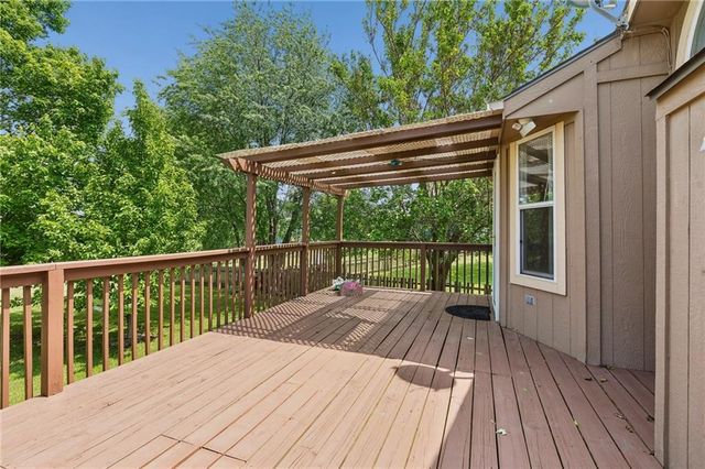 10947 N Wallace Avenue, Kansas City, MO 64157