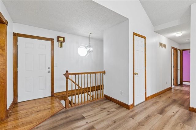 10947 N Wallace Avenue, Kansas City, MO 64157