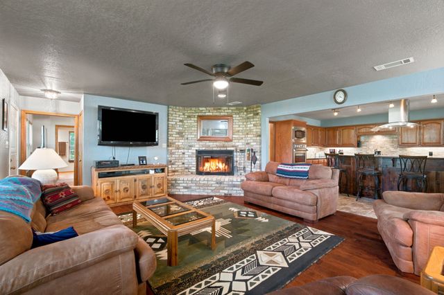 305 Bent Oak Road, Weatherford, TX 76086