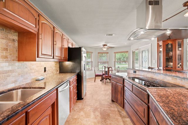 305 Bent Oak Road, Weatherford, TX 76086