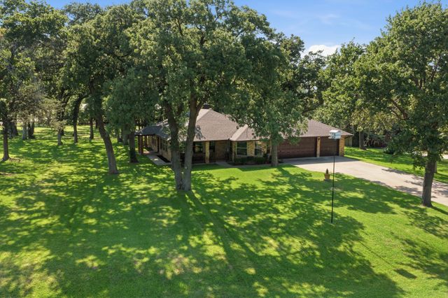 305 Bent Oak Road, Weatherford, TX 76086
