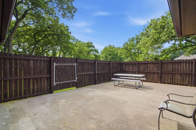 305 Bent Oak Road, Weatherford, TX 76086