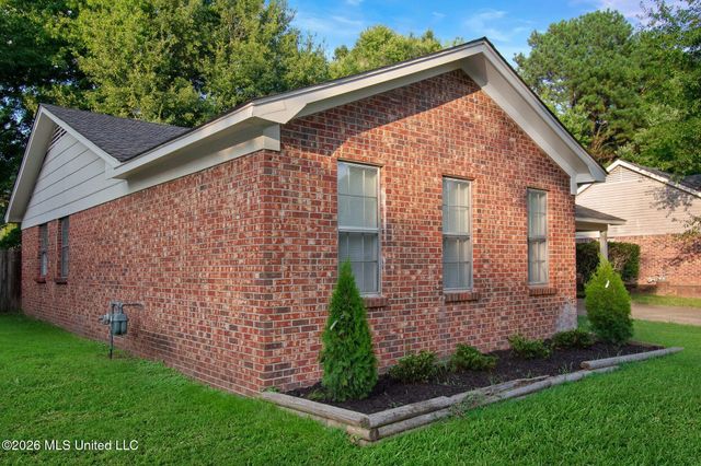7396 Meadowbrook Drive, Horn Lake, MS 38637