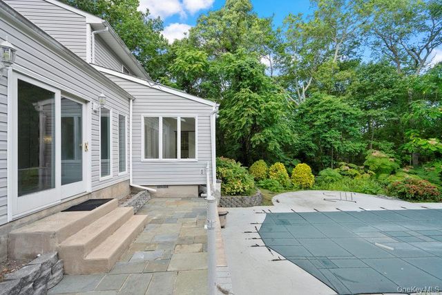 83 Shore Road, Mount Sinai, NY 11766