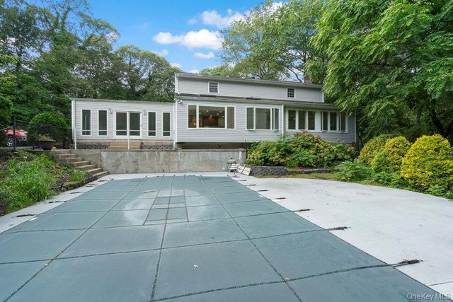 83 Shore Road, Mount Sinai, NY 11766