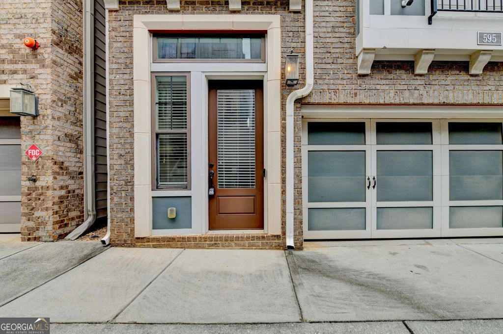 595 Broadview Place NE, Atlanta, GA 30324 — photo 4