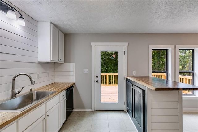 2519 Dogwood Hills Court, Austell, GA 30106