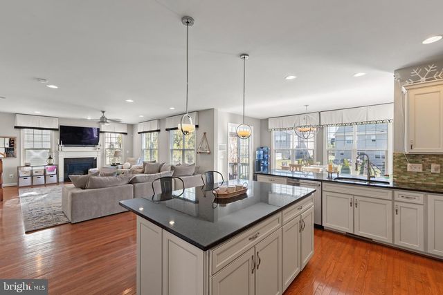 102 FLYFOOT DR, Stephenson, VA 22656