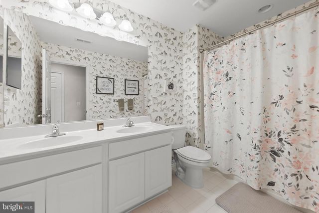 102 FLYFOOT DR, Stephenson, VA 22656