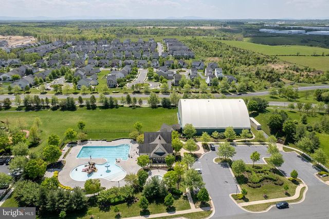 102 FLYFOOT DR, Stephenson, VA 22656