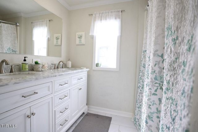 22156 Webb Drive, Abingdon, VA 24211