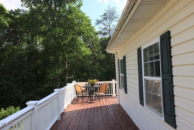 22156 Webb Drive, Abingdon, VA 24211