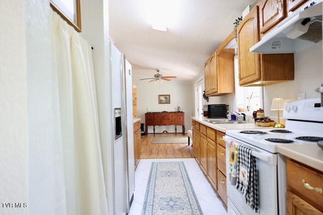 22156 Webb Drive, Abingdon, VA 24211