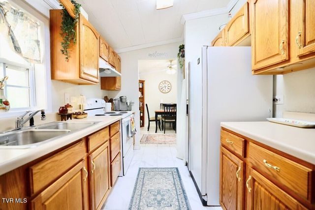 22156 Webb Drive, Abingdon, VA 24211