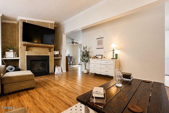 22156 Webb Drive, Abingdon, VA 24211
