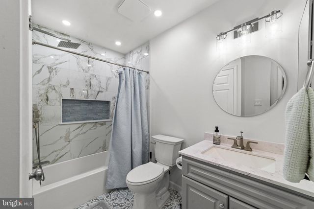 4252 MILADIES LN, Doylestown, PA 18902