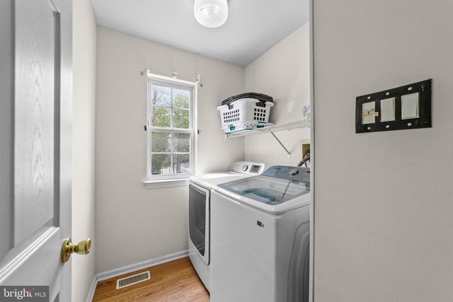 4252 MILADIES LN, Doylestown, PA 18902