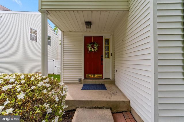 4252 MILADIES LN, Doylestown, PA 18902