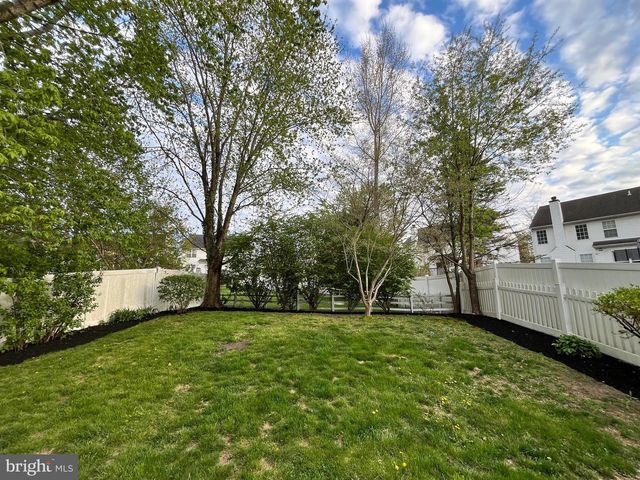 4252 MILADIES LN, Doylestown, PA 18902