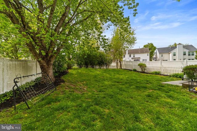 4252 MILADIES LN, Doylestown, PA 18902
