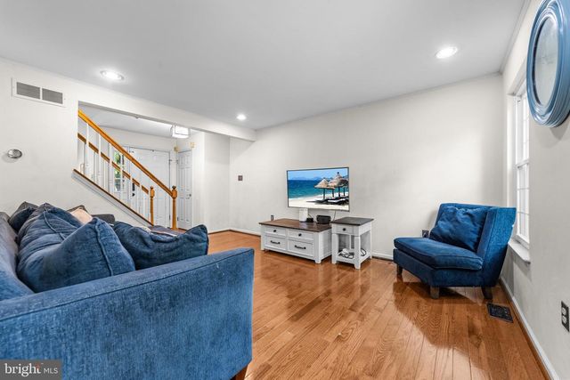 4252 MILADIES LN, Doylestown, PA 18902