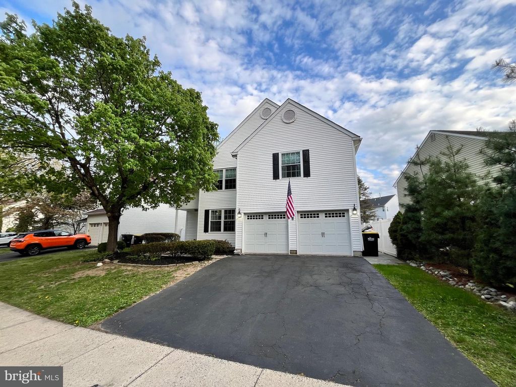 4252 MILADIES LN, Doylestown, PA 18902