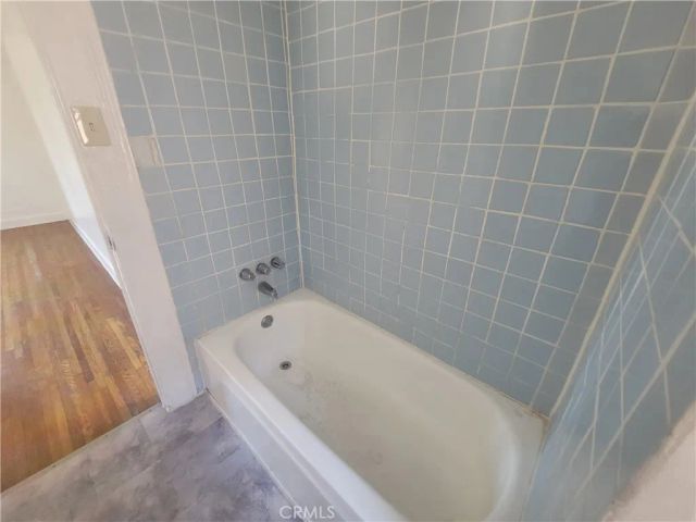 2930 W 11th Street, Los Angeles, CA 90006