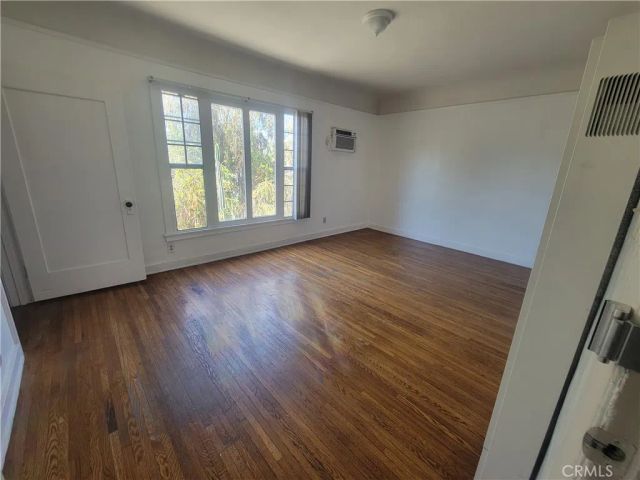 2930 W 11th Street, Los Angeles, CA 90006