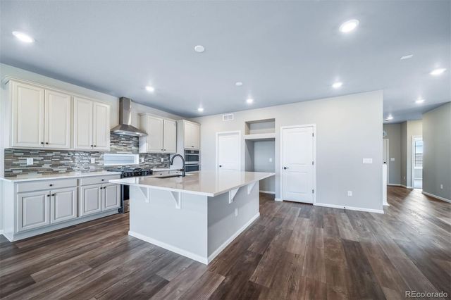 4827 N Sicily Court, Aurora, CO 80019