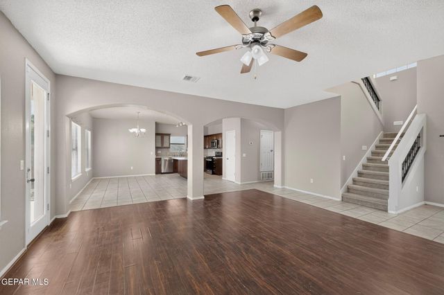 6633 CABANA DEL SOL Drive, El Paso, TX 79911