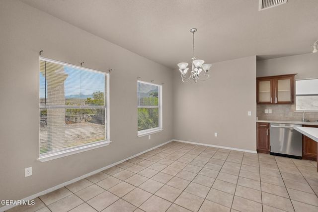 6633 CABANA DEL SOL Drive, El Paso, TX 79911