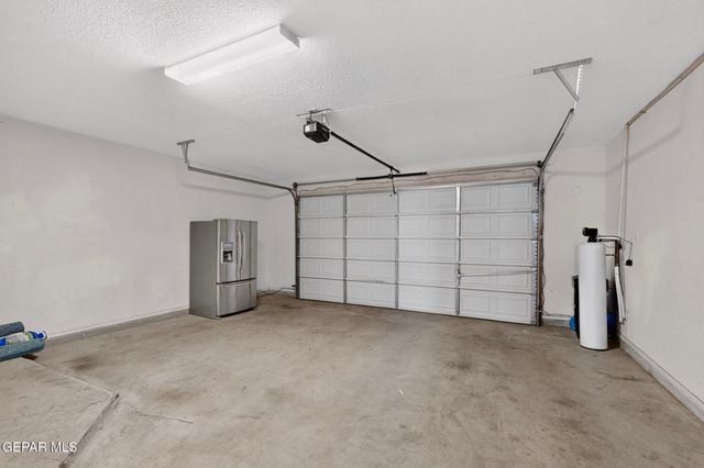 6633 CABANA DEL SOL Drive, El Paso, TX 79911