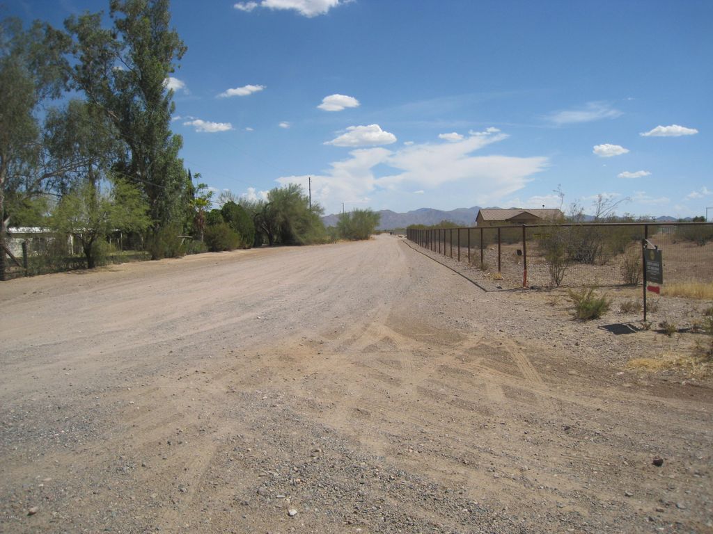 22142 W WILDCAT Drive '-', Wittmann, AZ 85361 — photo 3