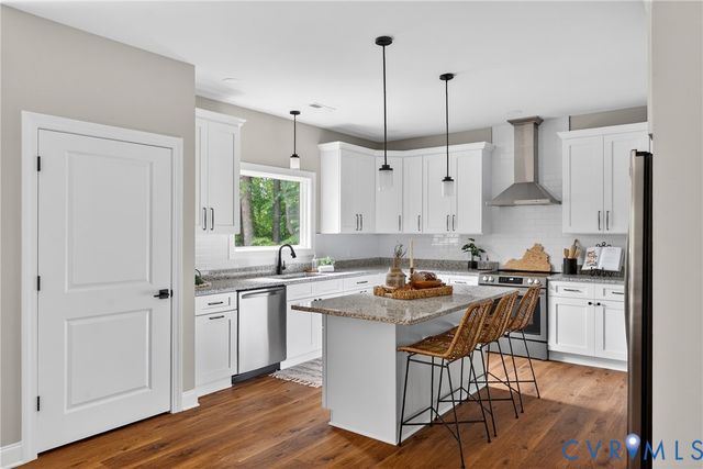 2128 Highland Dr, Powhatan, VA 23139