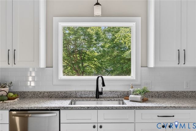 2128 Highland Dr, Powhatan, VA 23139