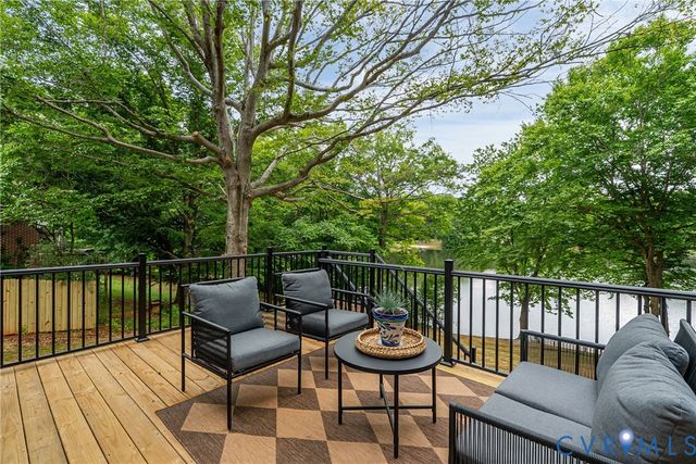 2128 Highland Dr, Powhatan, VA 23139