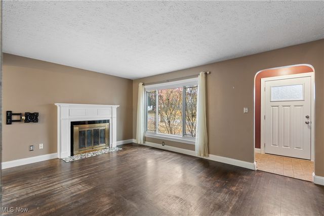 157 Ansel Avenue, Akron, OH 44312