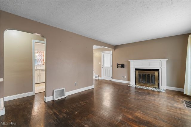 157 Ansel Avenue, Akron, OH 44312