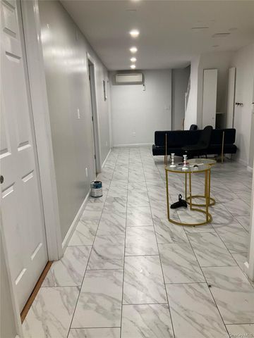198 Clermont Pl, Staten Island, NY 10314