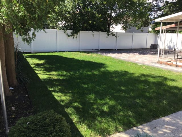 198 Clermont Pl, Staten Island, NY 10314