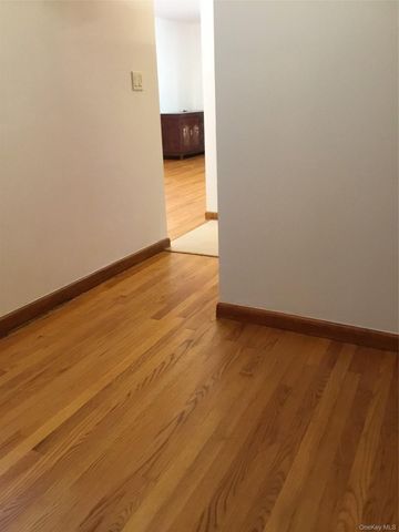 198 Clermont Pl, Staten Island, NY 10314
